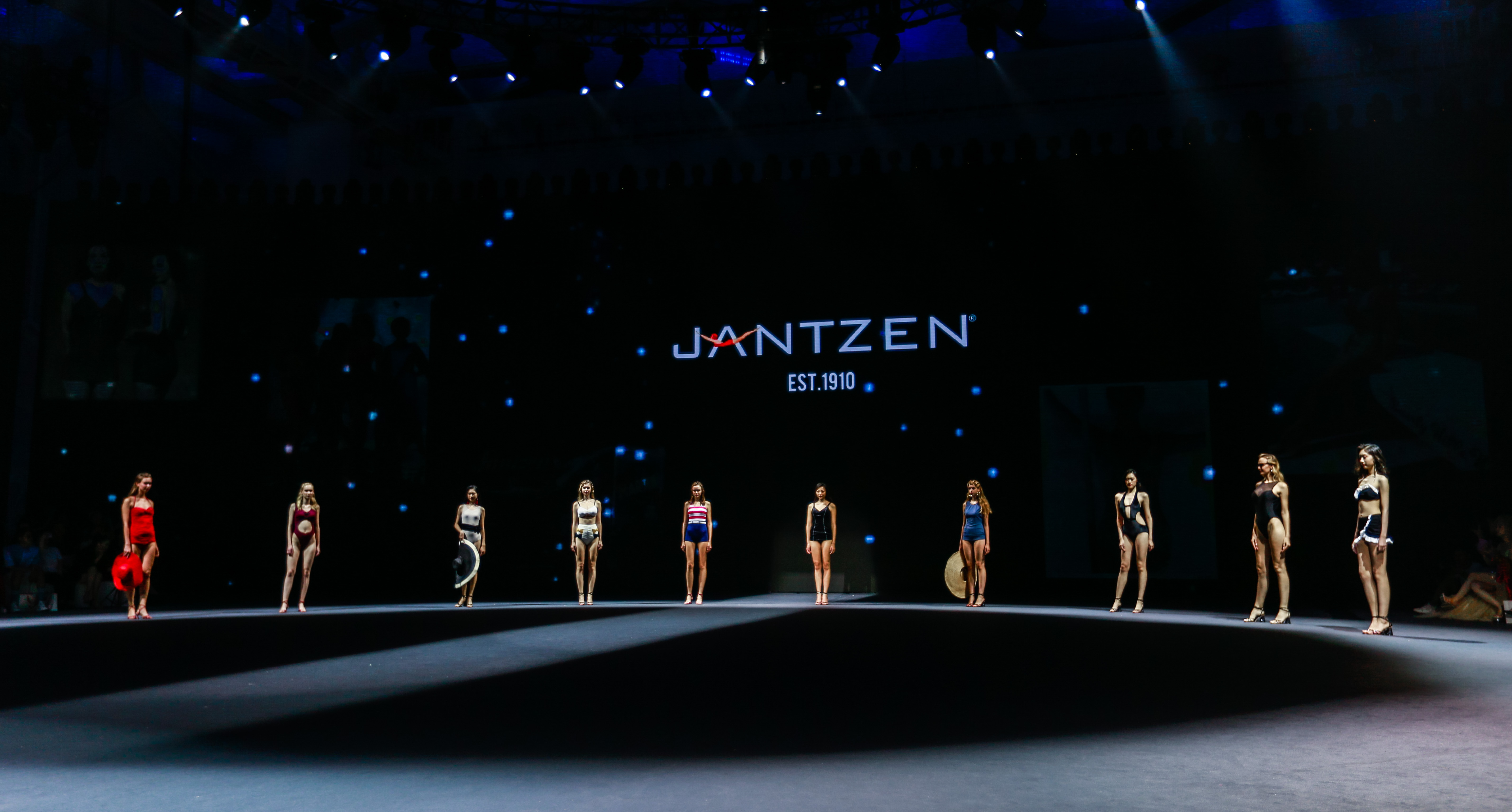 2019米兰泳装时装周,国际泳装时装周2019