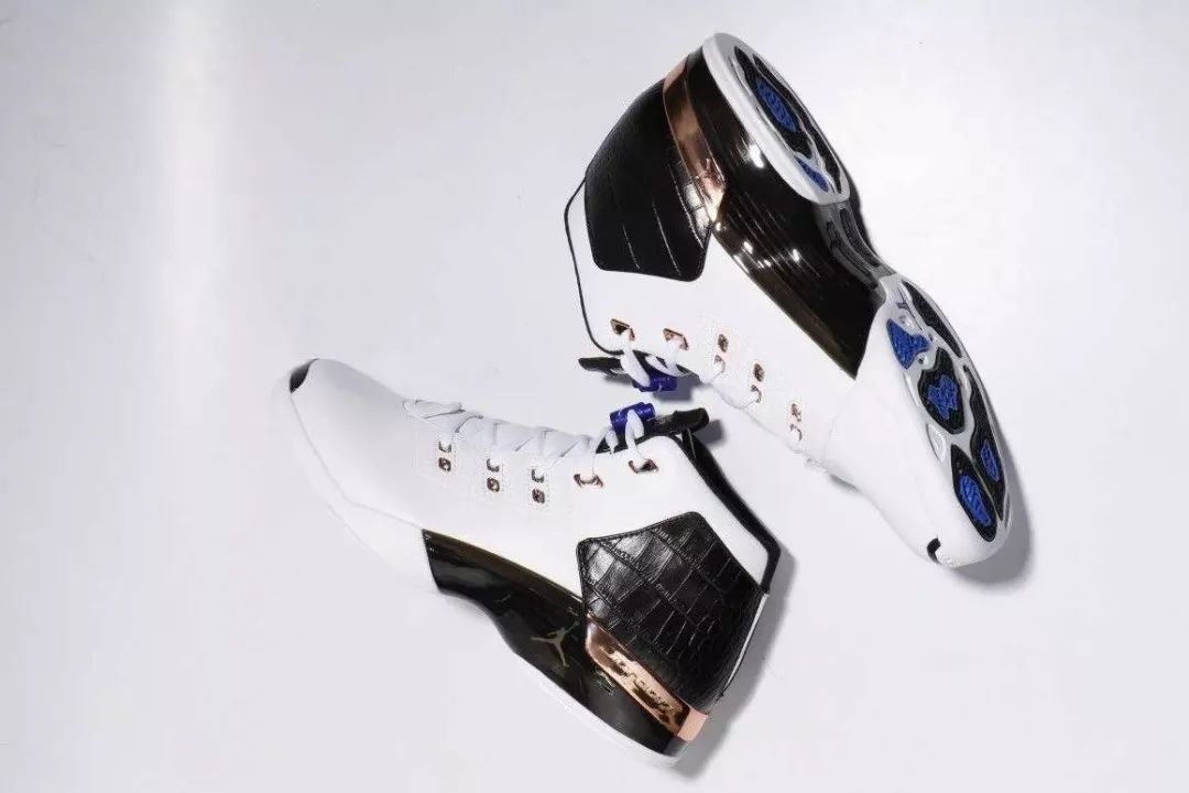 yeezy和aj哪个定位更高,yeezy区别