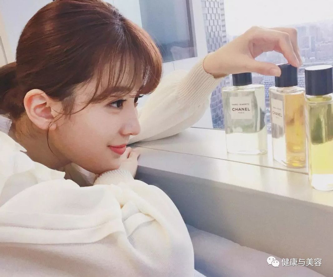 乔欣现实版粉底液 (乔欣化妆包护肤)