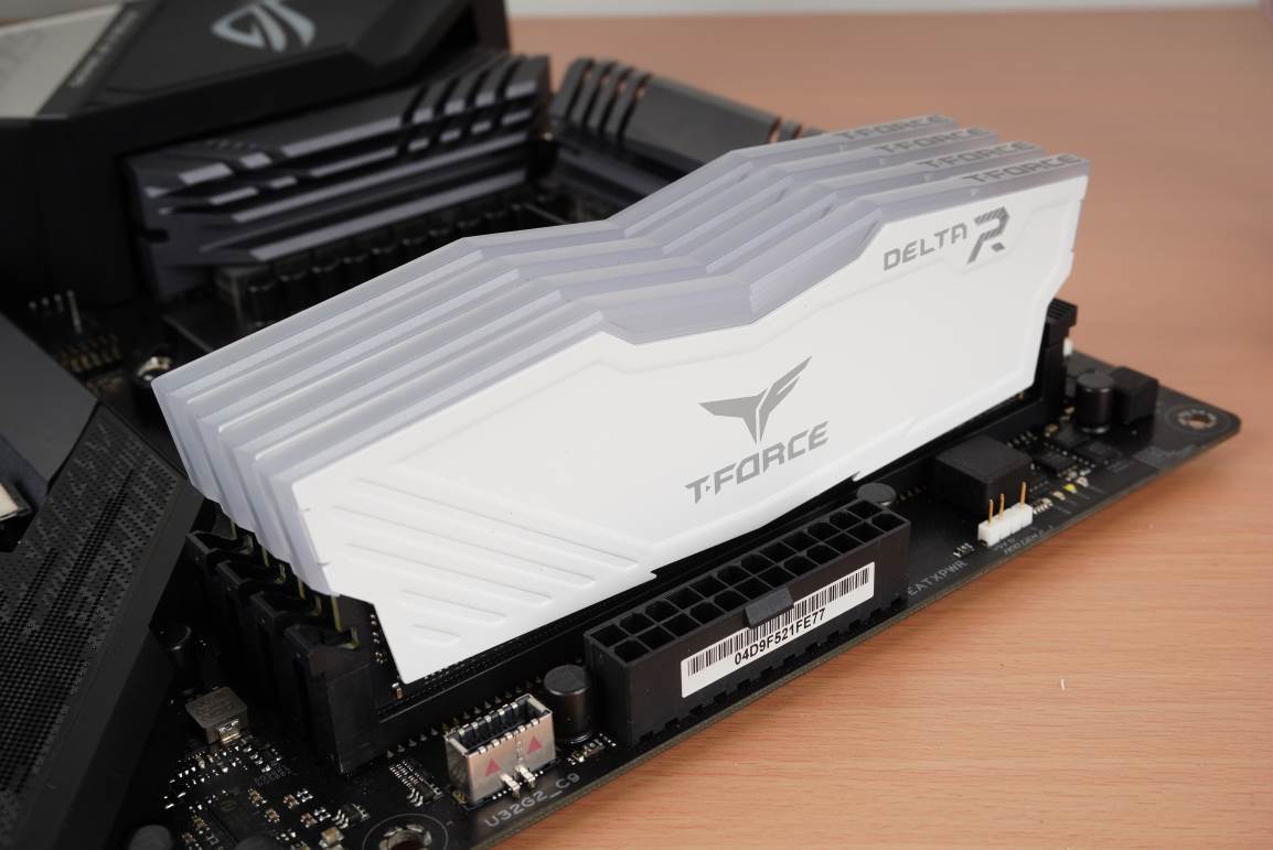 联力包豪斯mini机箱大小,联力包豪斯mini能横装吗