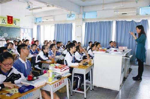 高中按成绩分班,高中分班是按成绩还是选科分的