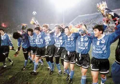 大连一方赢过海港吗,大连一方曾经的辉煌