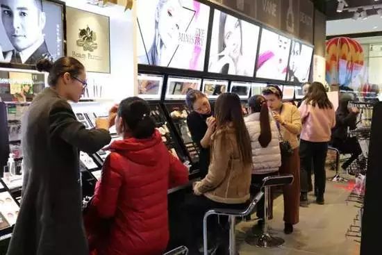 专注海外美妆十年,狐狸小妖打造海外美妆新标杆