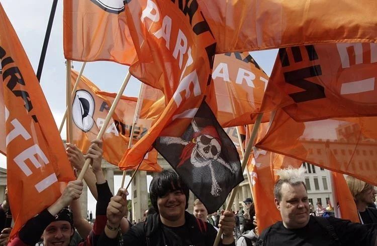 网文作者集体断更抗议,网文作者集体断更后报复