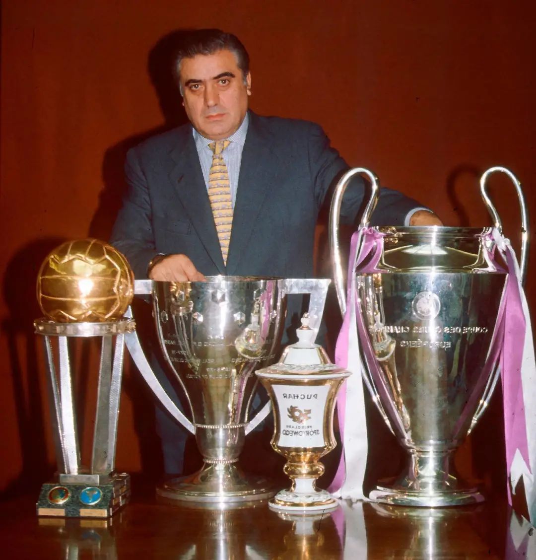 深挖|因新冠而去世的这位皇马前主席,请记住他给球迷带来的美好记忆