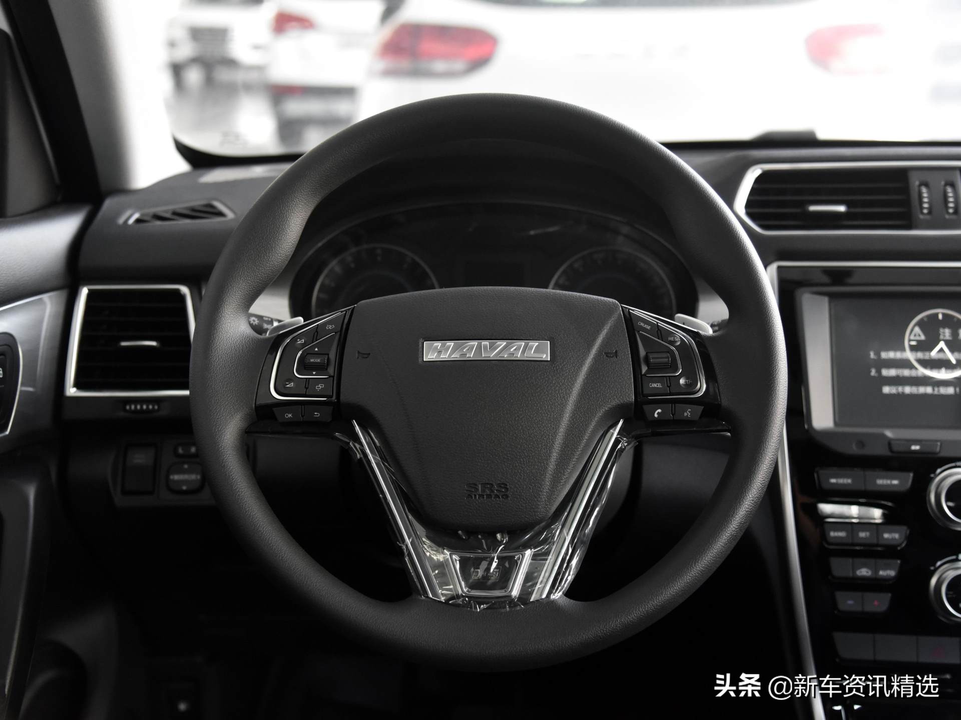 哈弗h2适合年轻人的经济型suv,低价位自动挡省心省油suv