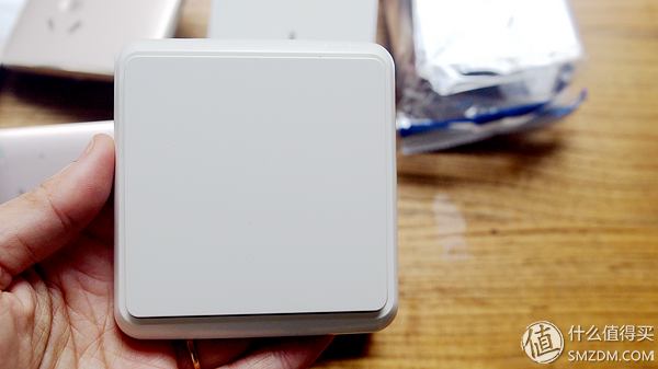 罗格朗开关插座内部结构如何组装,施耐德罗格朗西蒙哪个性价比高