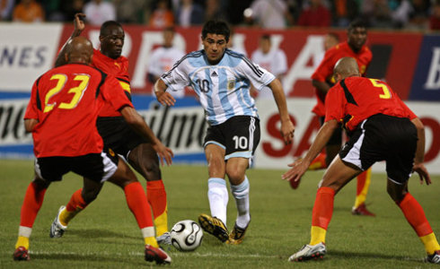 古典型后腰里克尔梅,消失多年的前腰