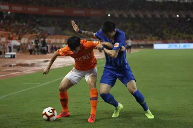 郭田雨踢中甲,郭田雨在卓尔比赛