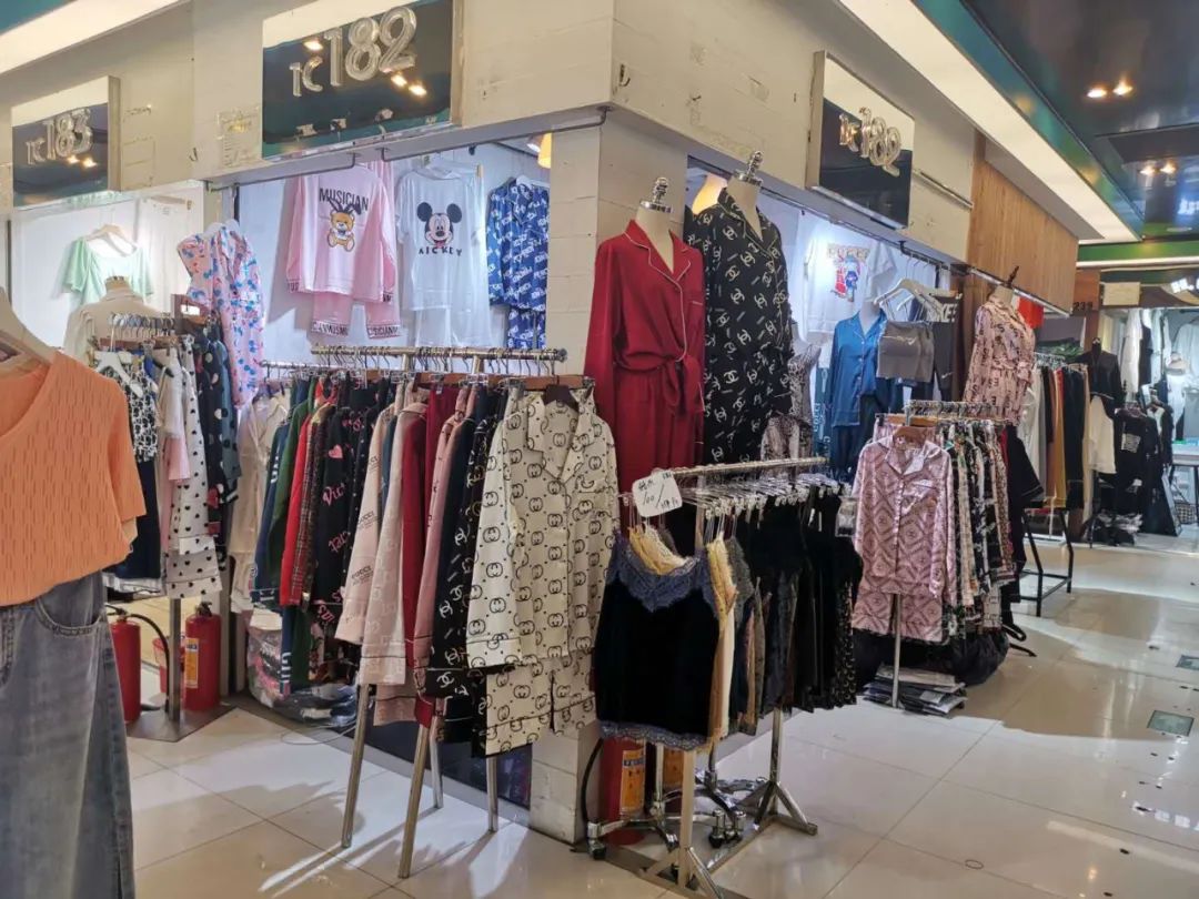 广州最美的服装市场推荐,广州最流行服装批发