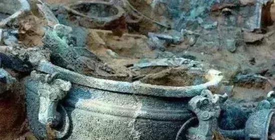 古墓都是怎么挖的,挖古墓的正确位置图