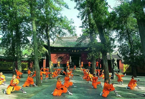 禅宗祖庭少林寺：名山不愧称嵩岳，古刹由来数少林