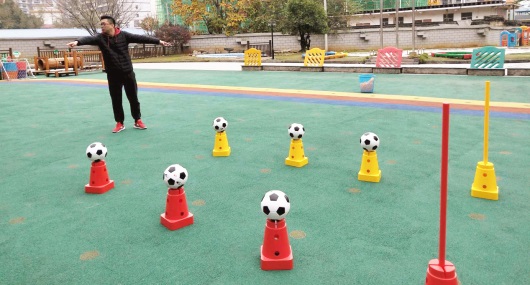 足球特色幼儿园有哪些活动,世界足球日活动幼儿园