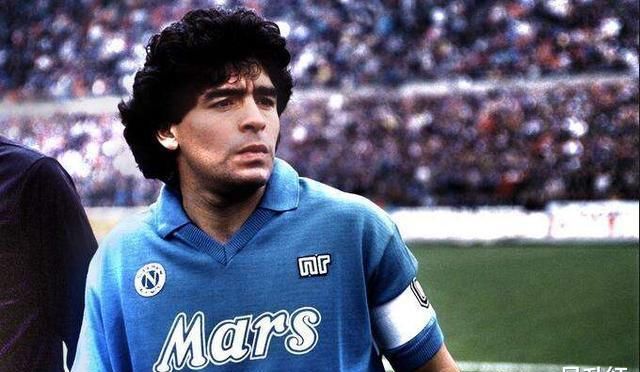 穿10号球衣的中场有几人,身披10号战袍球员