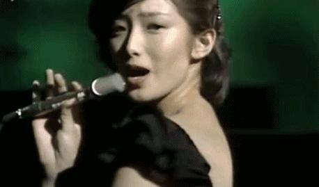 她是私生子，14岁成名，与父亲断绝关系，却在巅峰时期选择隐退