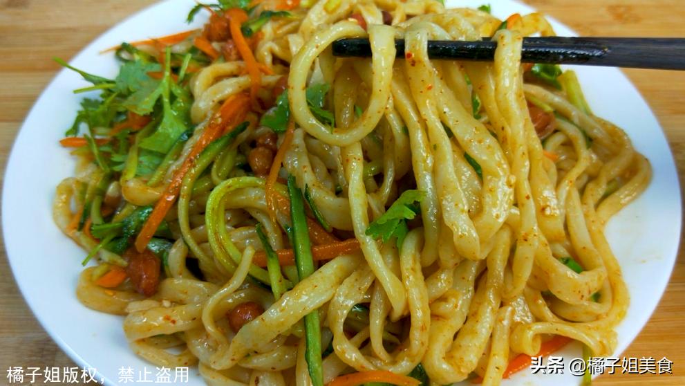 香辣面条做法大全简单好吃,煮香辣面条的家常做法大全