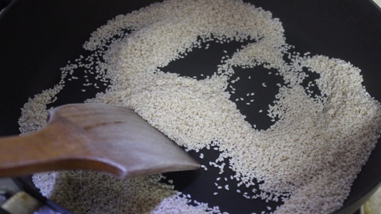 武汉热干面拌面怎么吃,吃热干面的芝麻怎么调