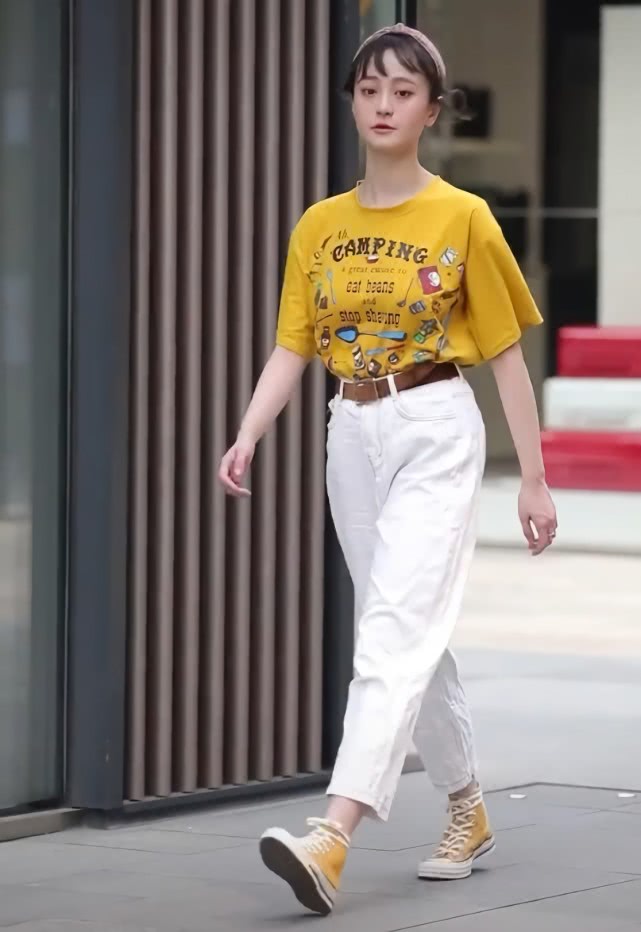 匡威穿到泛黄才经典,匡威经典款穿久了会变黄吗