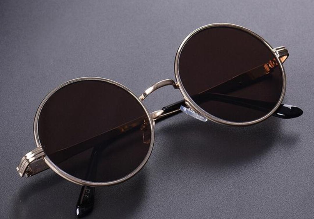 怎么挑选男士墨镜,怎么挑选墨镜效果最好男士