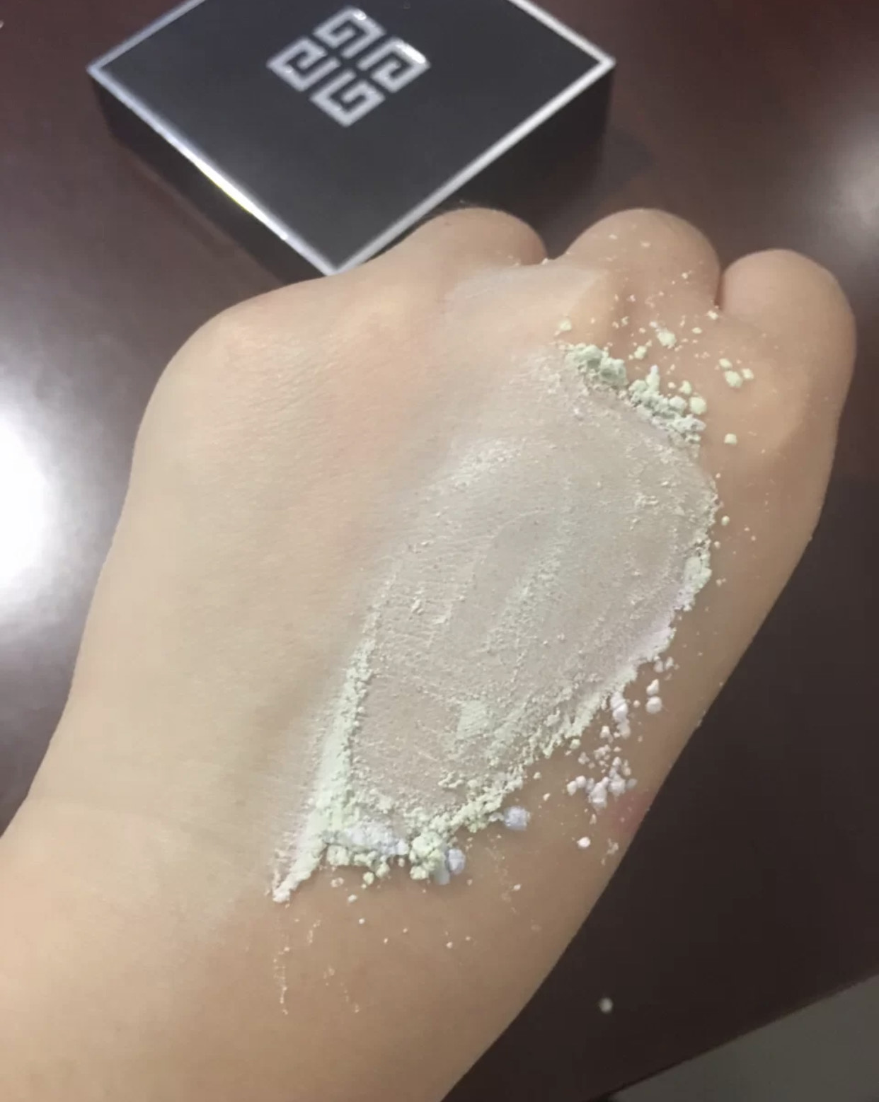 大牌散粉纪梵希,大牌透明散粉踩雷