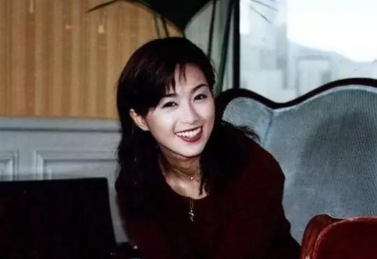 酒井法子二十岁的时候有多漂亮,酒井法子颜值怎么变来变去的