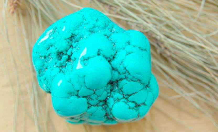 绿松石白点的缺点,绿松石上的白斑怎么去除