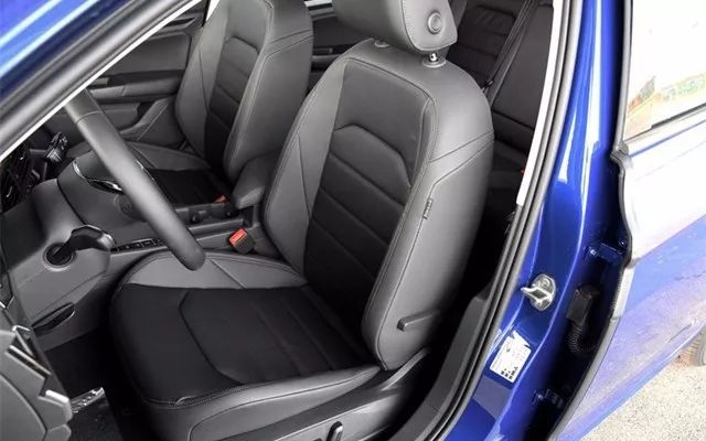 麦格纳真皮座椅是真皮的吗,真皮座椅和真皮座套的区别