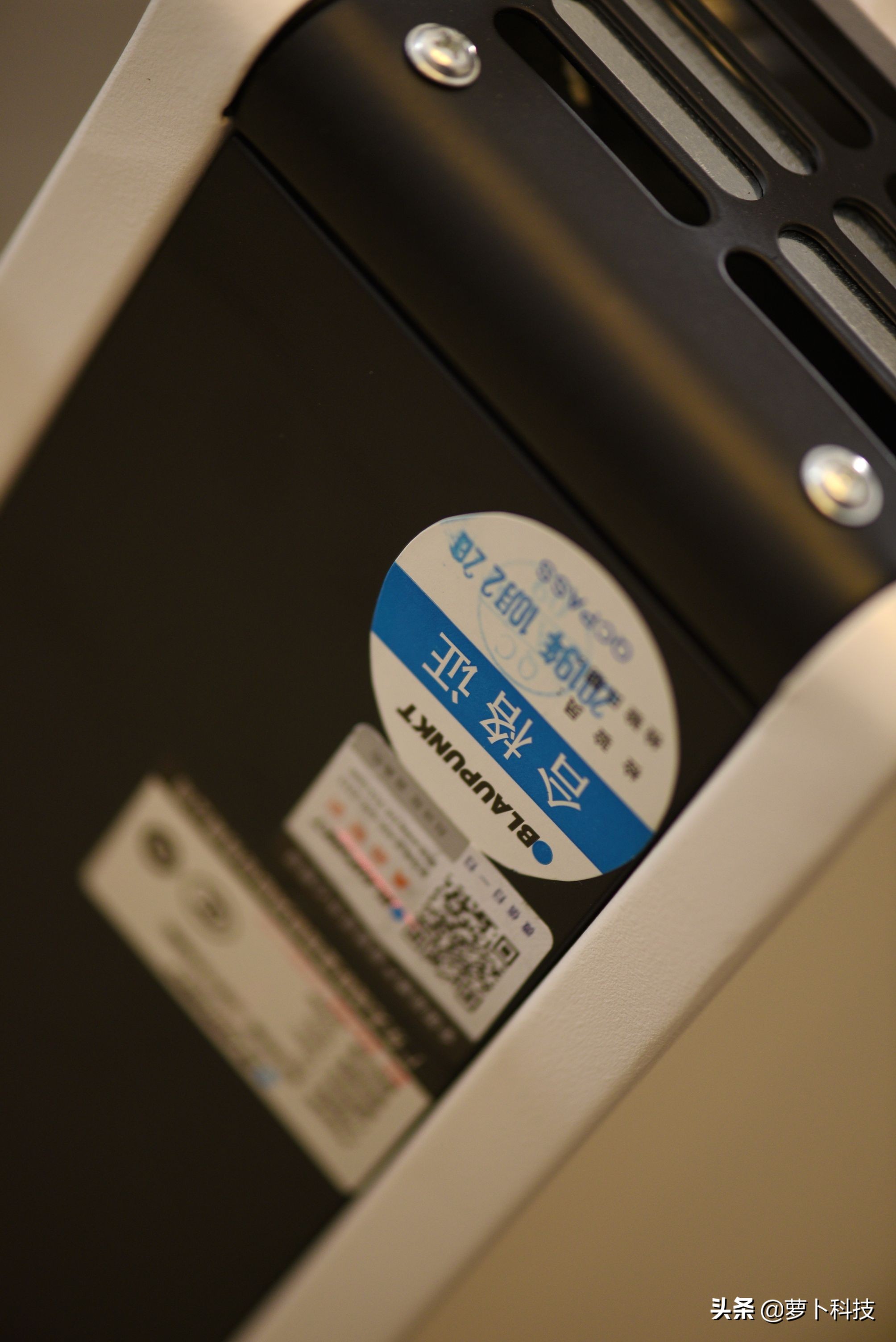 别墅加湿取暖神器，Blaupunkt德国蓝宝H1智能对流电暖气评测