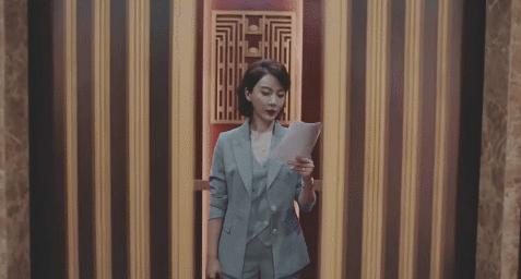 职场剧虽下线，但她们的衣柜我收藏了