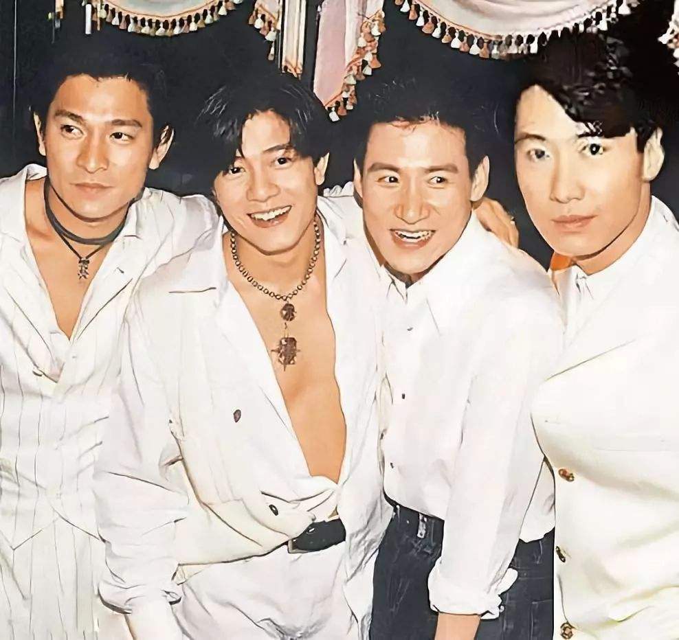 周杰伦有没有听过黄家驹的歌,周杰伦与黄家驹演唱8首歌曲