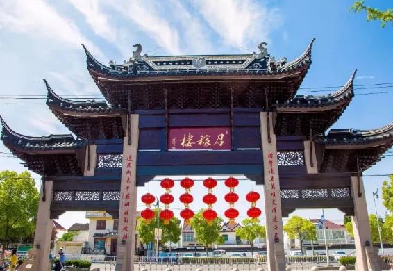 上海地铁站神奇的地方,上海2号线地铁美食广场