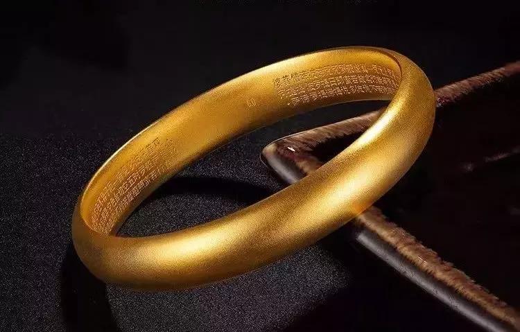 古法黄金手镯传承中的尊贵与优雅,宫廷古法黄金手镯