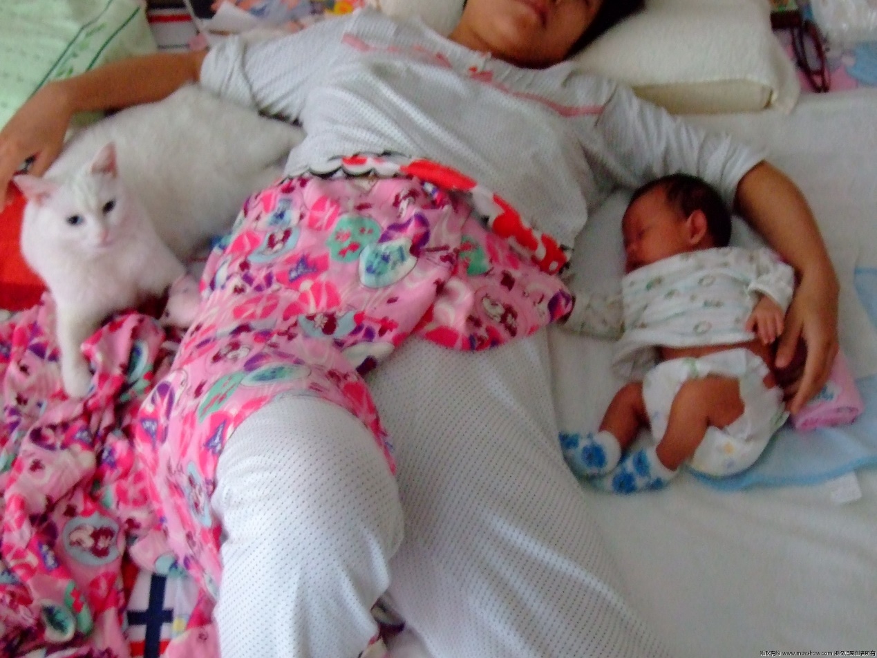 产后50天撕裂伤口还痛是怎么回事,顺产后月子里怎么恢复