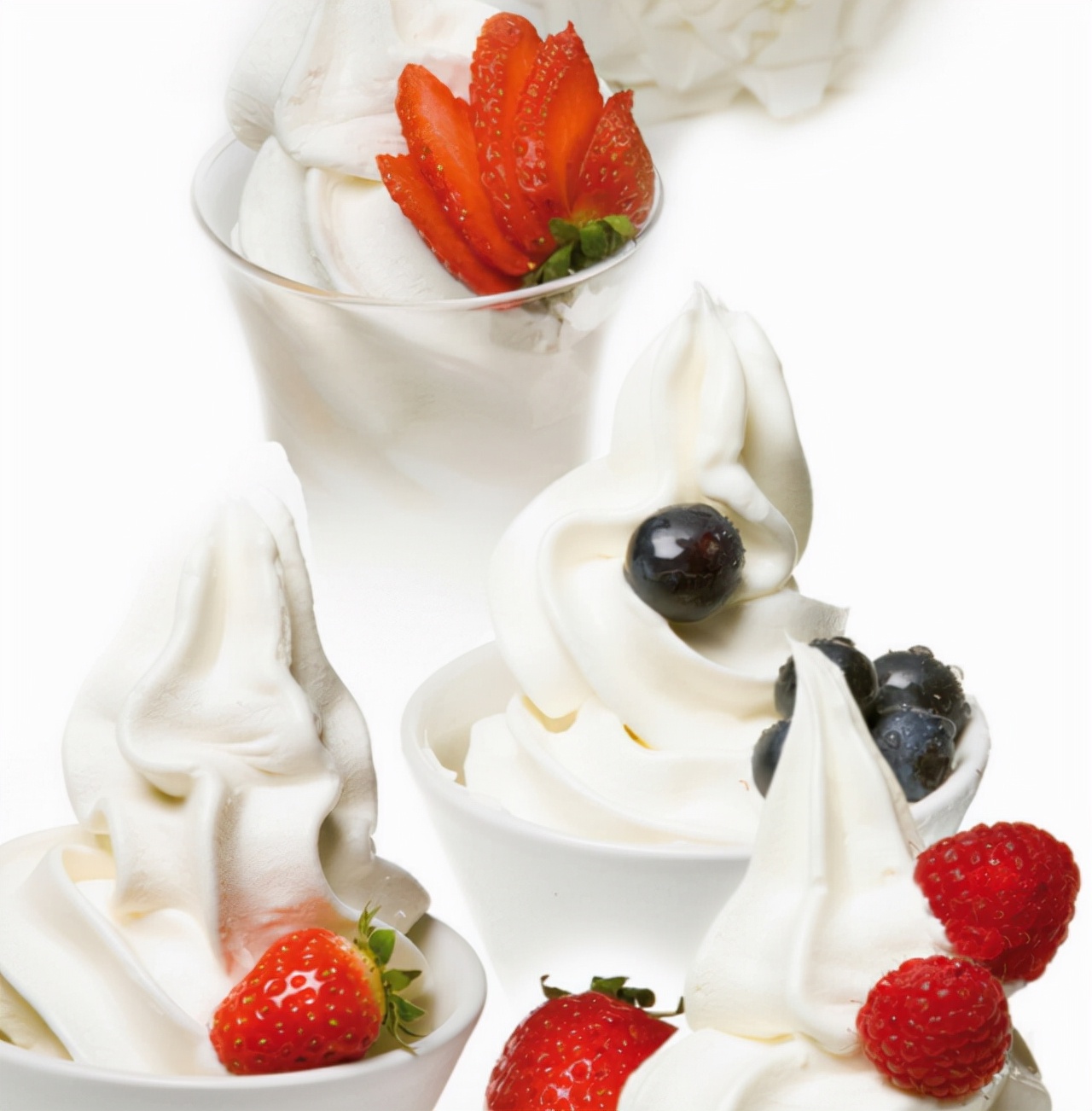 女性来例假时，有像“肉”一样的血块，是咋回事？看完涨知识