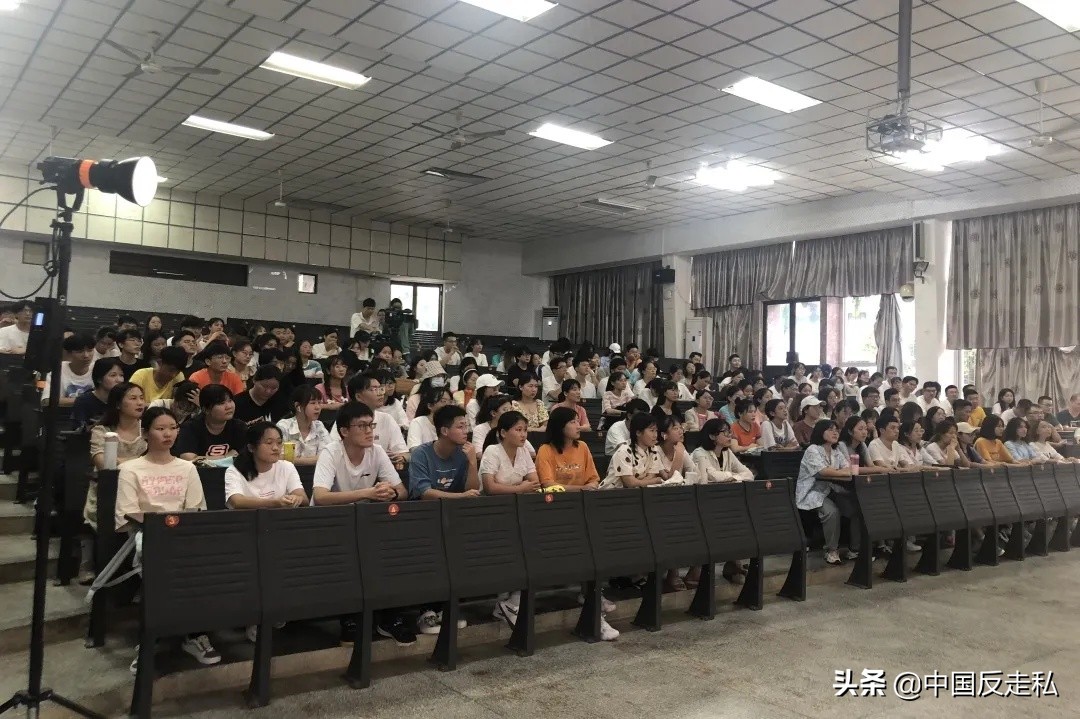 海南离岛免税代购牟利将被处理,海南严厉打击离岛免税代购行为