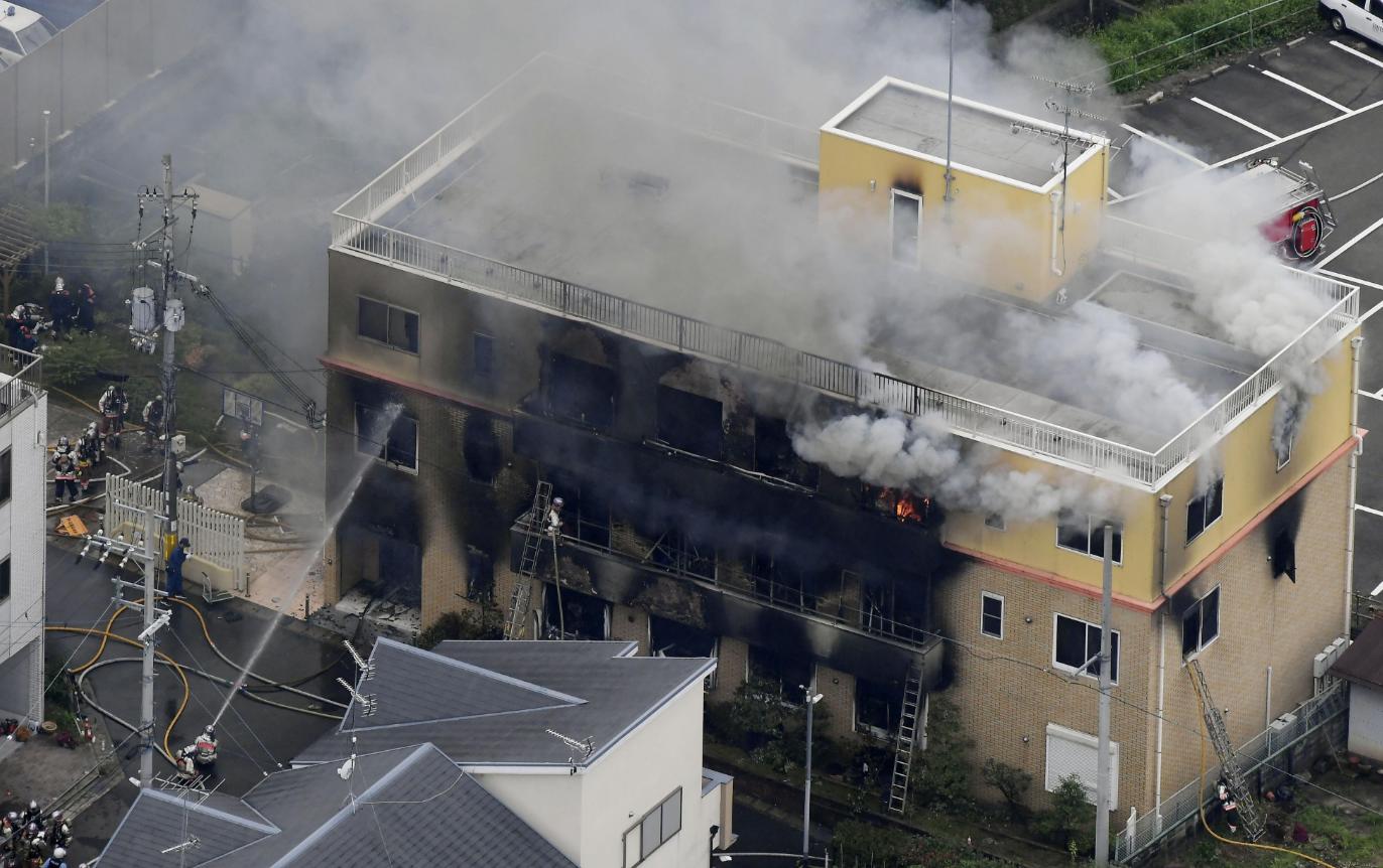 小太阳取暖器能引起火灾吗,小太阳取暖器烧掉