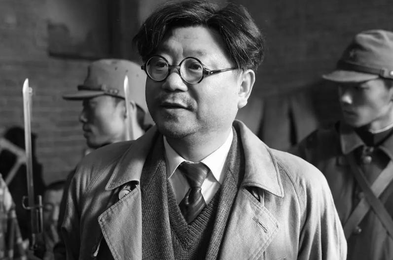 赵本山范伟18年后重回《刘老根》：相逢一抱泯恩仇