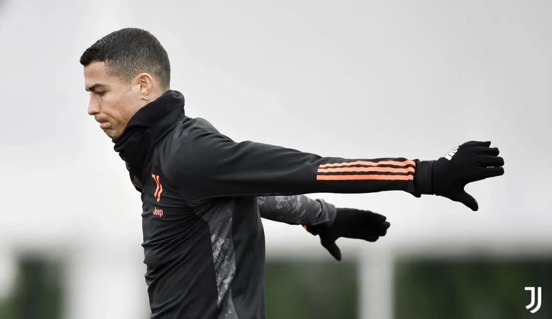 布冯重返意大利国家队,博格巴vs布冯