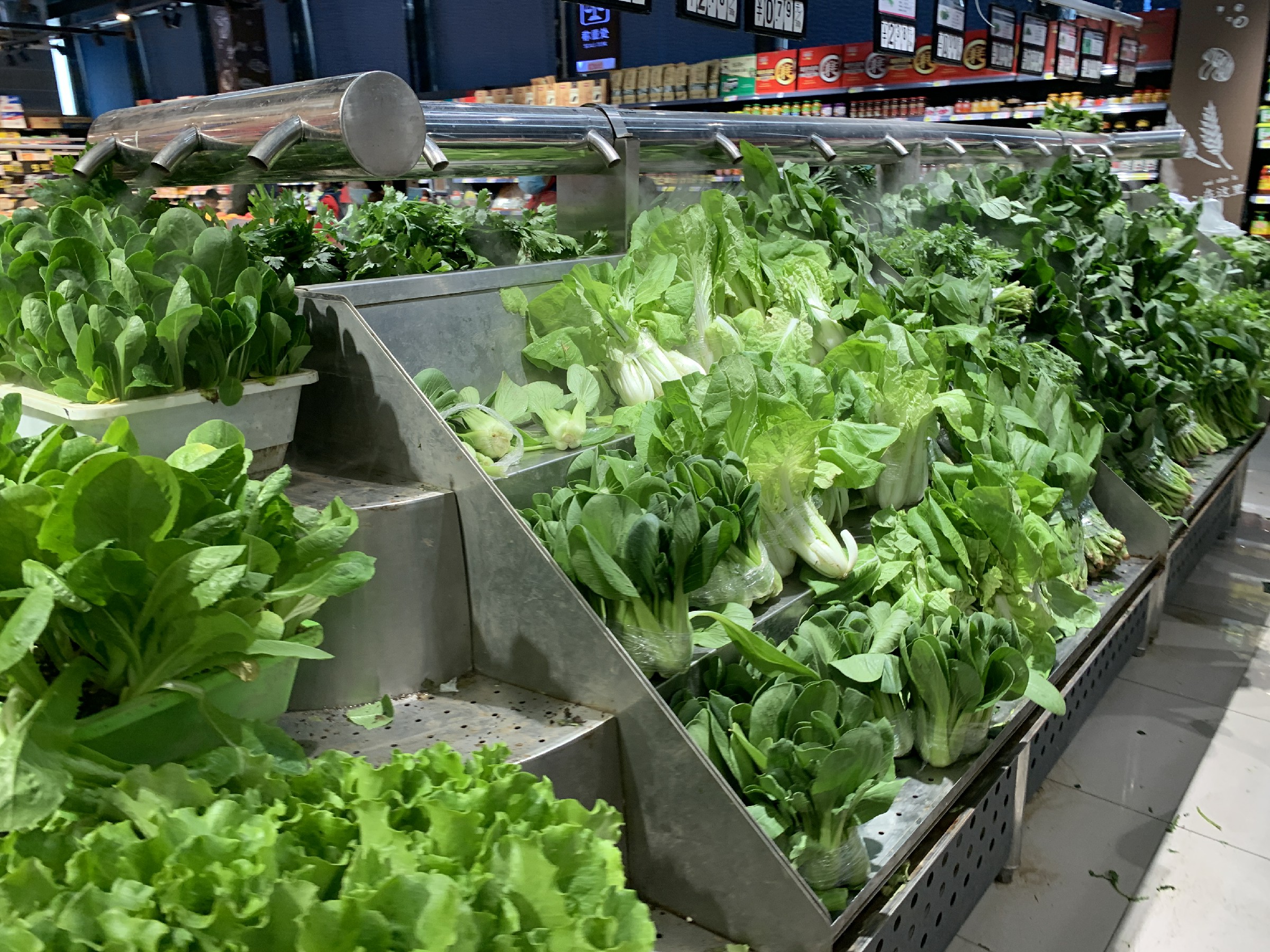 自选麻辣烫什么菜不压秤,吃麻辣烫挑菜视频