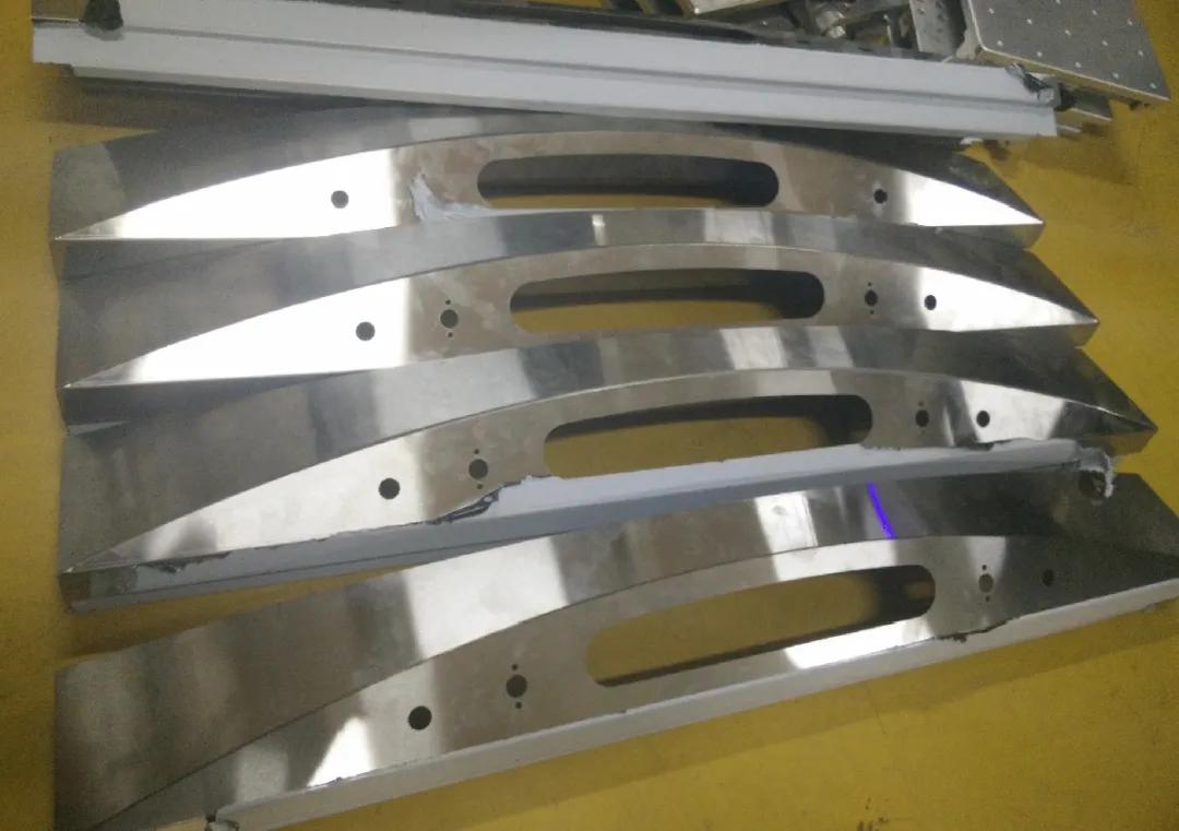 厨房设备激光切割操作,自动化激光焊接厨具