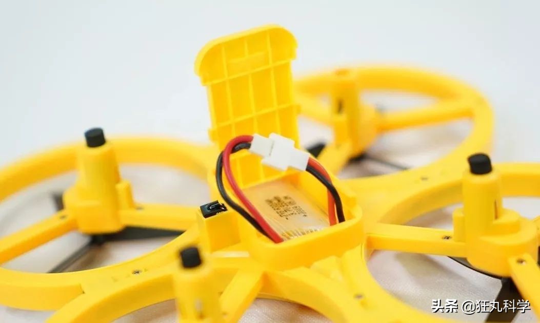 手势操控无人机,黑科技手势操控