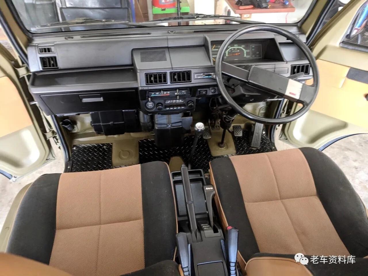 五菱之光mini车龄,五菱之光八座的一年的车