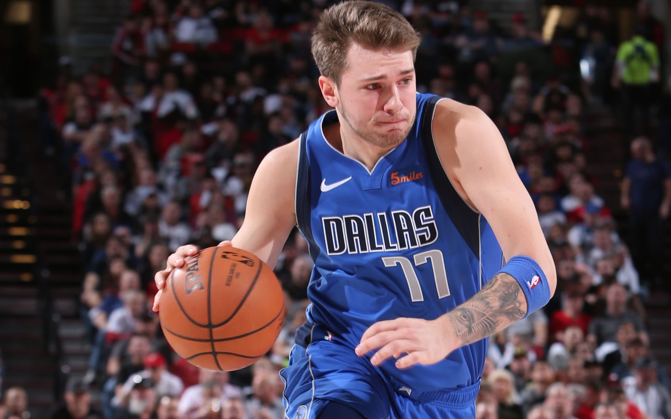 NBA历史20岁最强阵容！詹姆斯打3，杜兰特打4，2号位非乔丹科比？