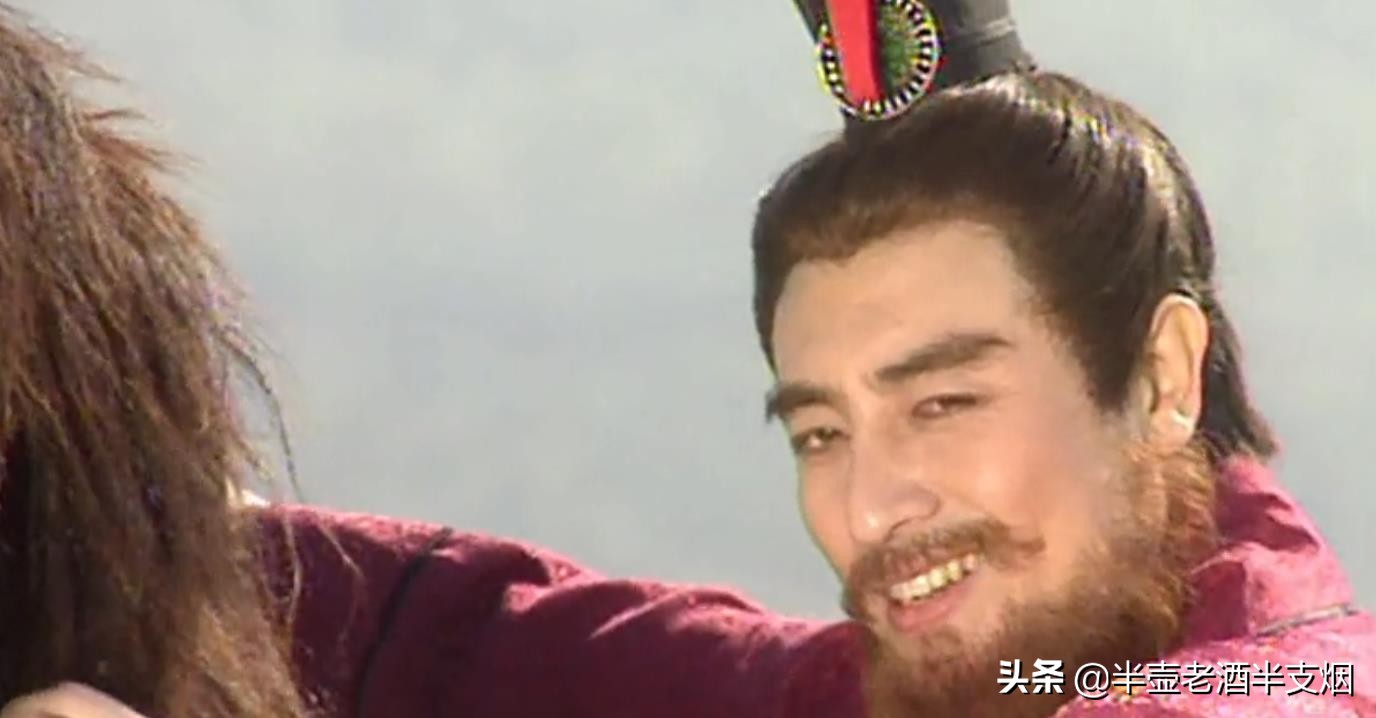 曹操刘备孙权之间的关系,曹操和刘备的名字中都有什么