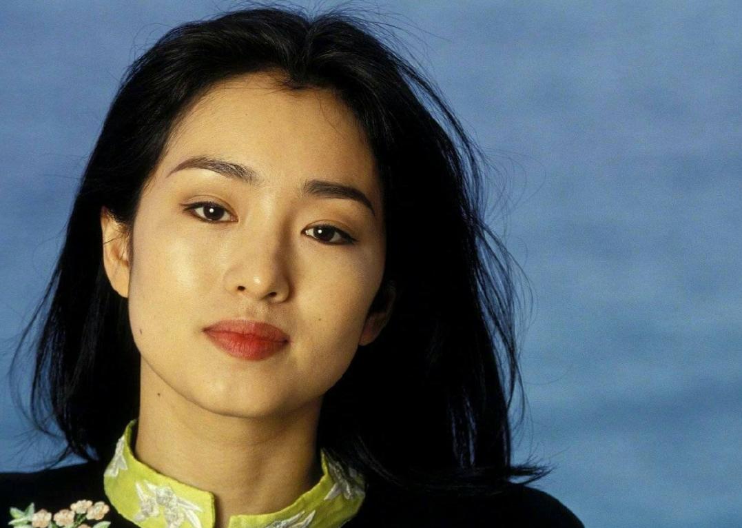 张艺谋的婚姻状况如何,张艺谋是怎样的一个人