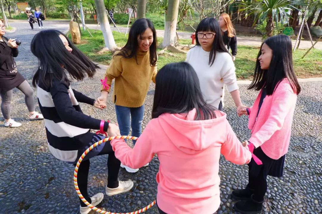 番禺｜昨天，桥南“半边天”比久违的阳光更有活力！