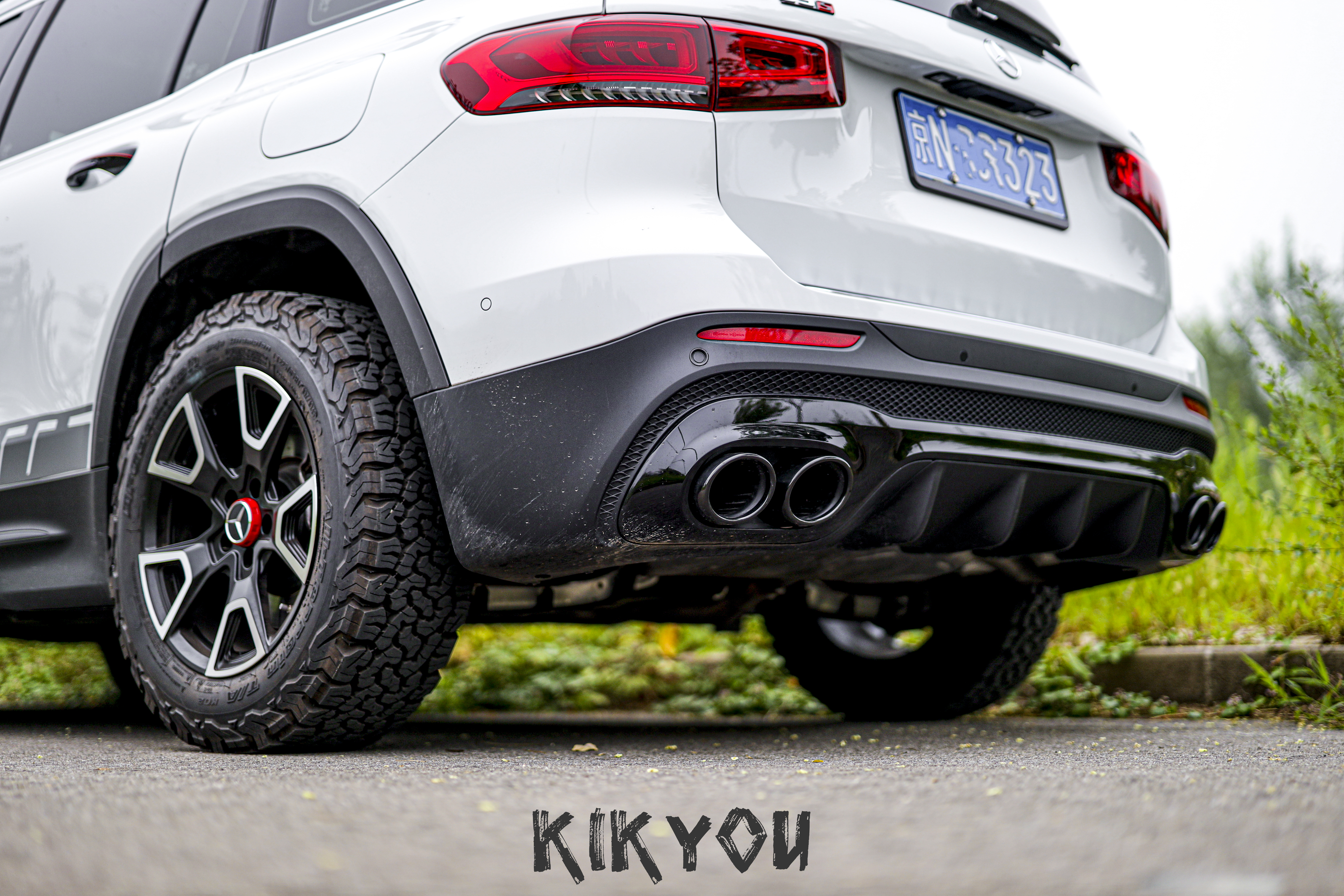 越野轮胎前后配,越野轮胎搭配在小轿车上好不好看