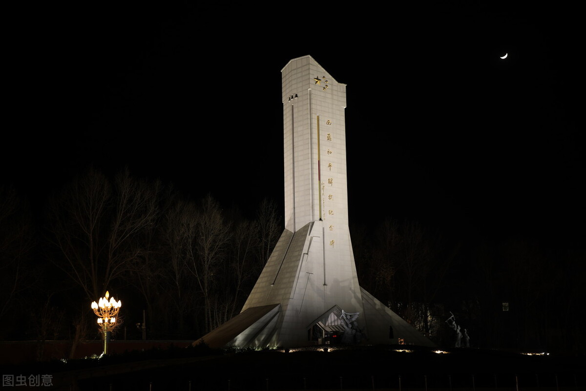 赛场上乒乓成绩倒数第一，连球都发不过去，却赢得了中国人的掌声