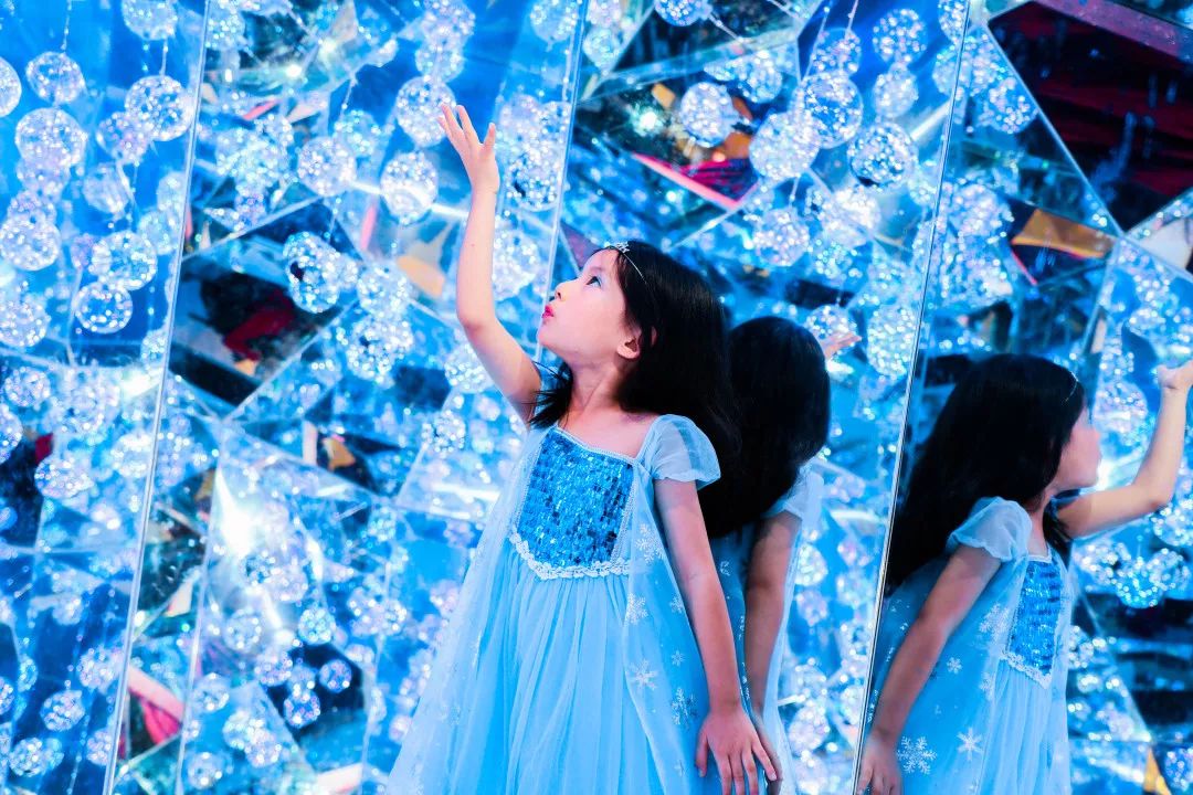 浪漫又梦幻的粉色圣诞树太美了,少女心爆棚的粉色圣诞树