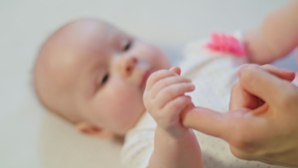 宝宝身体软是缺钙吗,宝宝身体软是缺少什么